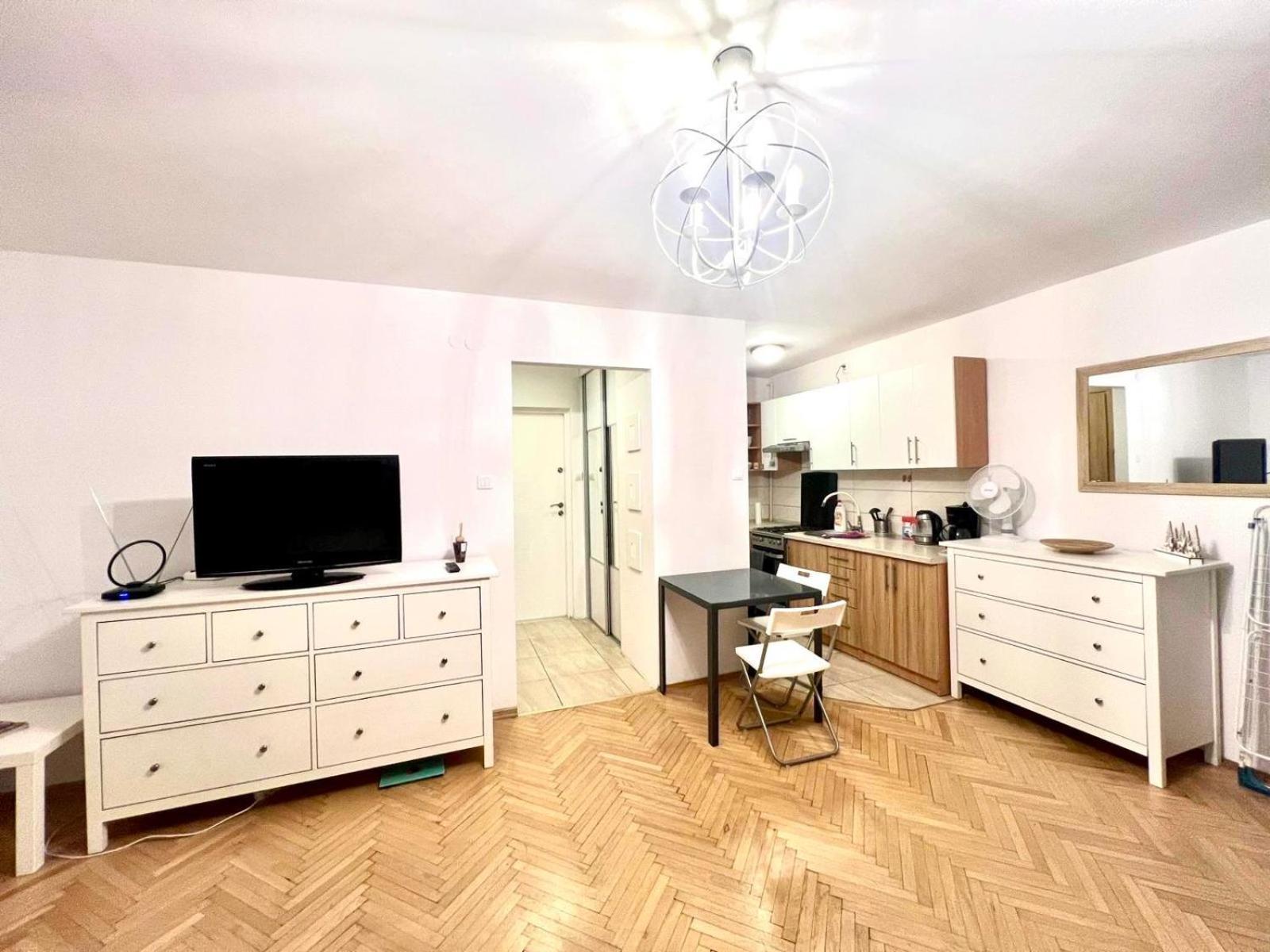Entire Studio In Centrum Leilighet Warszawa Eksteriør bilde